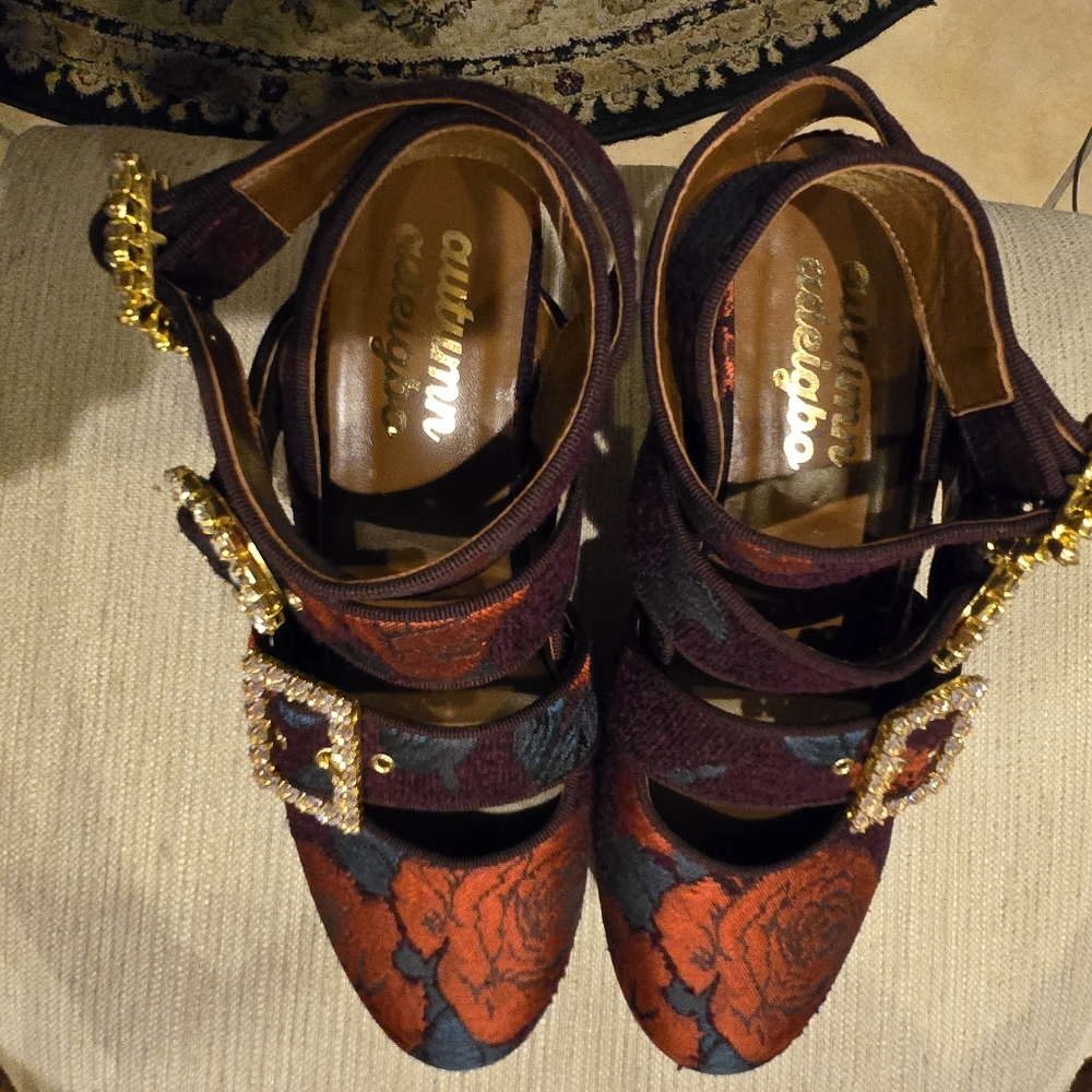 Autumn Adiegbo Triple-Strap Brocade Platform Clogs Crystal Buckles 9.5 NEW Italy - Picture 9 of 12